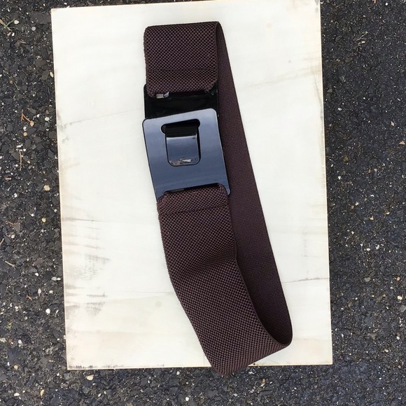 Brown stretchy elastic hook belt OS - Picture 2 of 3